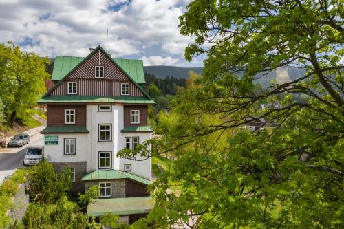 Astoria Inn Spindleruv Mlyn