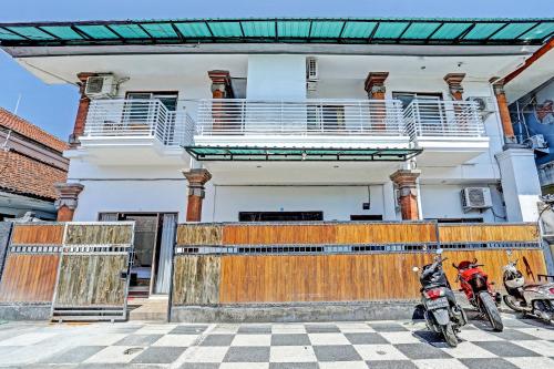 SUPER OYO 91204 Napura Homestay