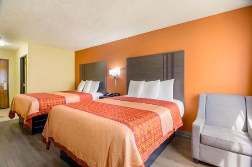 Americas Best Value Inn & Suites Independence VA Room Type - Queen Room with Two Queen Beds