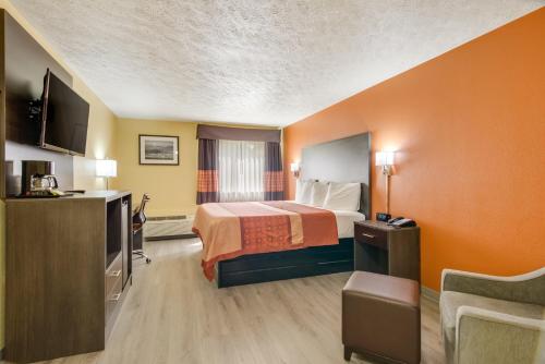 Americas Best Value Inn & Suites - image 10