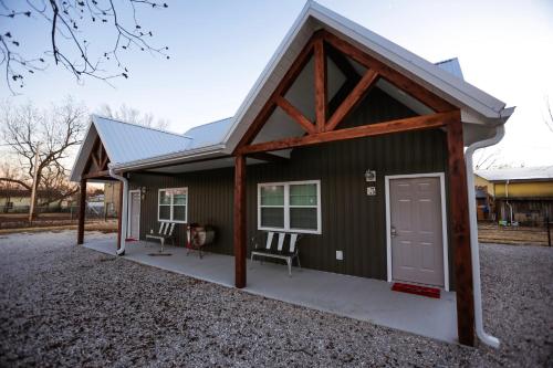 Knotty Squirrel Cabins - Tap to explore photos