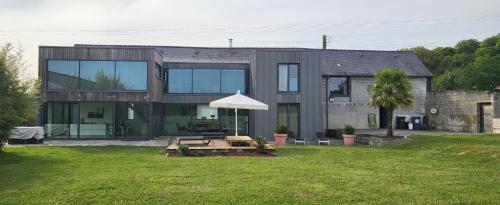 VILLA INATTENDUE - Pocé-les-Bois