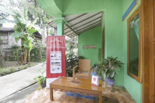 OYO Homes 91151 Desa Wisata Kreatif Perdamaian Srumbung Gunung