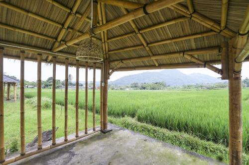 OYO Homes 91151 Desa Wisata Kreatif Perdamaian Srumbung Gunung