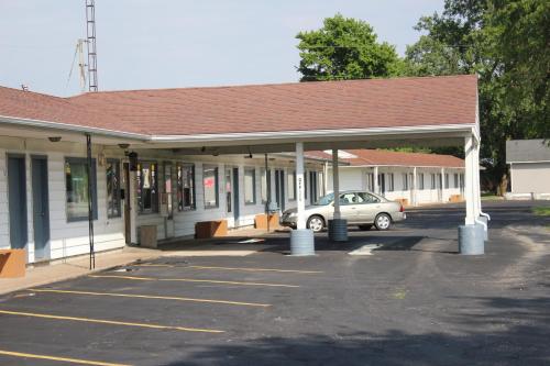 Mecca Motel Sandusky - image 14