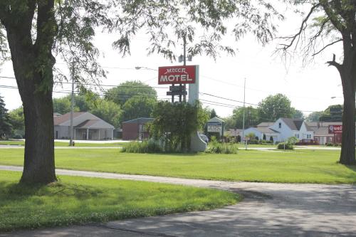 Mecca Motel Sandusky - image 8