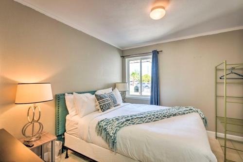 Las Vegas Getaway with Patio and Grill about 3Mi to Strip! - image 11