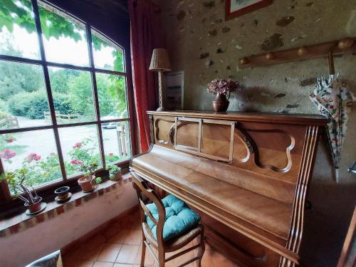 Gîte Sainte-Suzanne-et-Chammes 3 pièces 4 personnes - FR-1-600-89 - image 10