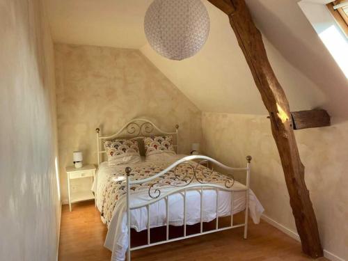 Gîte Mézières-sous-Lavardin, 4 pièces, 6 personnes - FR-1-410-333 (Maison de Village avec Jardin, Parc Prive et Box Fibre, Animaux Bienvenus, a 15 min du Mans - FR-1-4) in Mezieres-sous-Lavardin