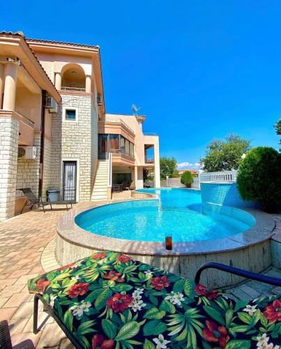 Luxury Villa Ulcinj