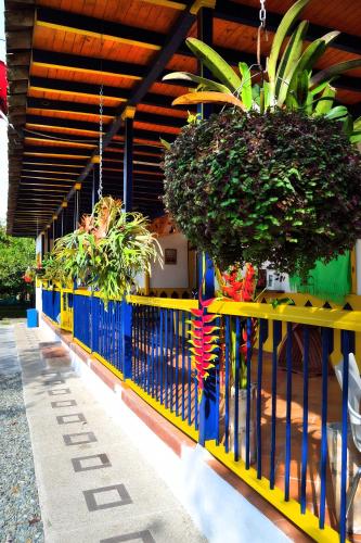 Casa Finca Villa Luz a 800 mts del Parque del Cafe in Montenegro