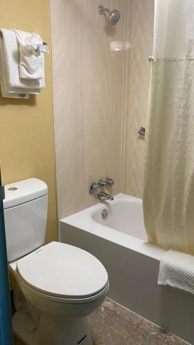 Quality Inn Rome- Verona - image 4