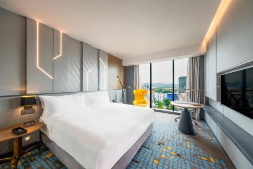 room detail thumbnail 1