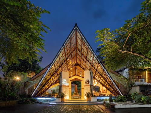 The Village Resort Bogor Powered by Archipelago · Cinagara