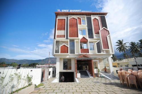 المنظر الخارجي, Sree Bharat Residency in كارونيا ناغار