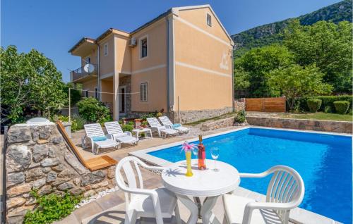 Nice home in Grizane with 4 Bedrooms, WiFi and Outdoor swimming pool - Grižane