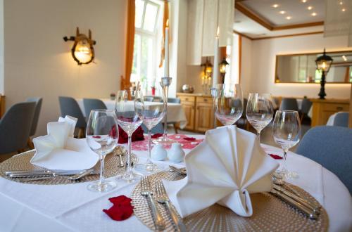 餐廳, Hotel & Restaurant Waldschlosschen in 基里茨