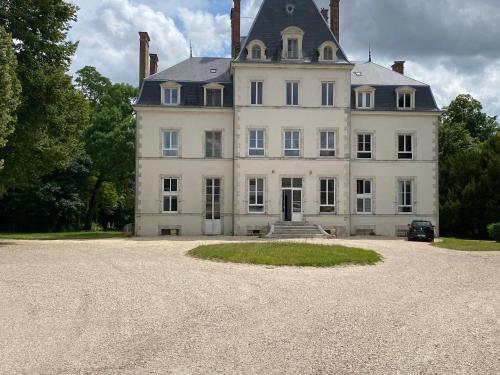 Château de Courbouzon & SPA - Location saisonnière - Courbouzon