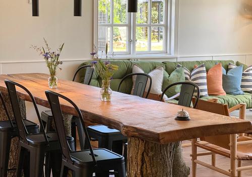 Bar/lounge, Hotel Blomme's Place in Snogebaek