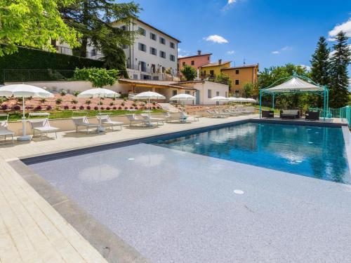  Cheerful holiday home in Serravalle di Chienti with garden, Unterkunft in Serravalle di Chienti