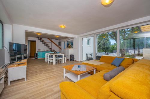 Villa Barbara in เคลโนวิกา