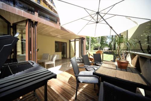 The Paradise House, Ryga
