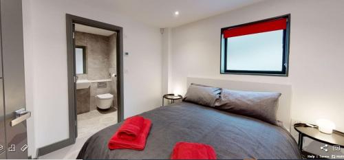 Picture of 2 The View Apartments Ilfracombe - Seafront, Parking, Lift, Ev