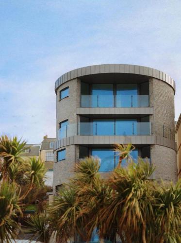 Picture of 2 The View Apartments Ilfracombe - Seafront, Parking, Lift, Ev