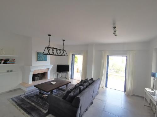Archos Seafront Apartments 5