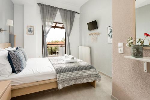 2 bedrooms, 3 beds