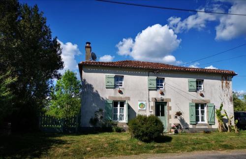 chambres d hotes L'agapé - Accommodation - Saint-Martial-sur-Isop