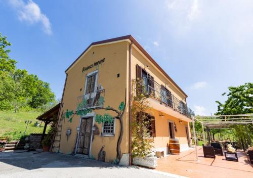  Agriturismo in Borgo Medievale in Irpinia in Rocca San Felice
