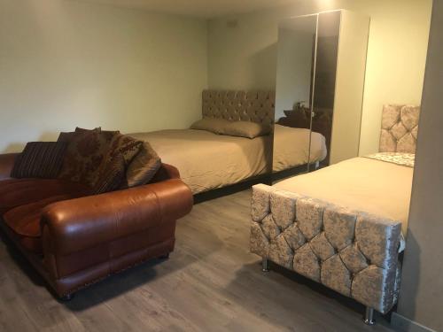 Treetops flat4 Hall Green B28, Birmingham (Foto 2)
