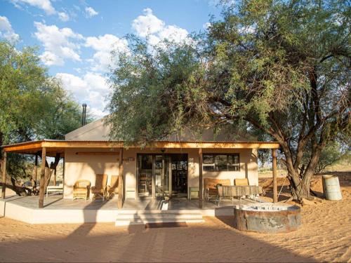 Zoutpanputs Game Lodge - Grunau