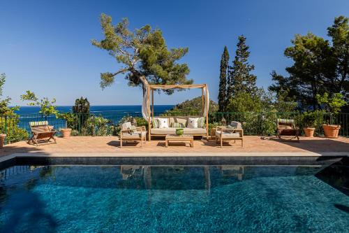  Extraordinary view with a Cobalt pool on the Tuscany coast, Unterkunft in Porto Ercole