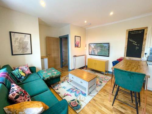 Lively & Energetic 2BR on The Royal Mile, Edimburgo (foto 2)