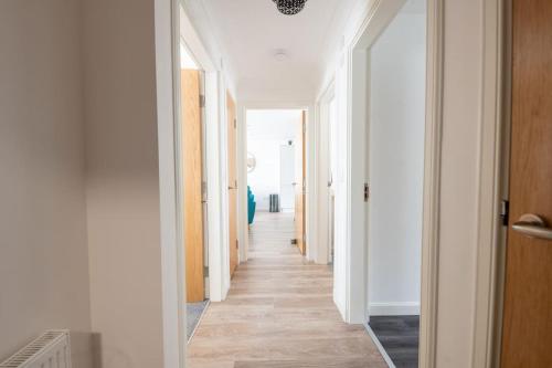 Зручності, Modern Ground Floor Apartment in Tornagrain in Ардерсьєр