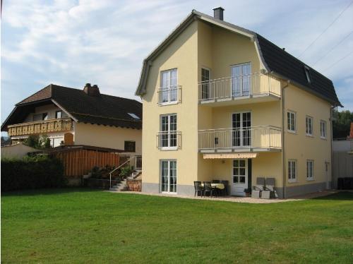 Schöne Ferienwohnung in Fischbach / Pfälzer Wald - Apartment - Fischbach bei Dahn