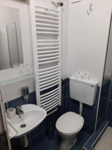 Petar Drapšin Hostel – Belgrade, NY