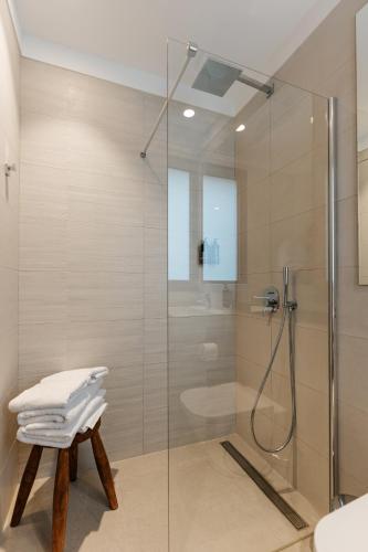 Dock 1 Suites