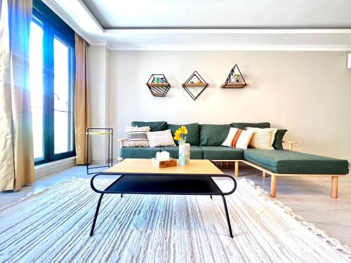 WONDER HOMES - Ultra Modern & Luxury Flat 2BR 3ACs Taksim - main image