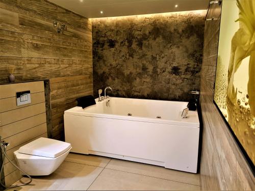 Bathroom, Retrieve Health & Wellness in Kochi
