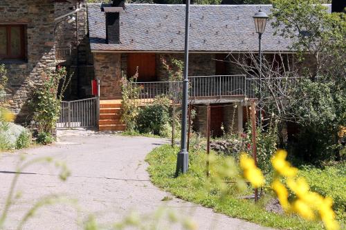 Apartaments Turistics Vilaro - la Noguera de Tor