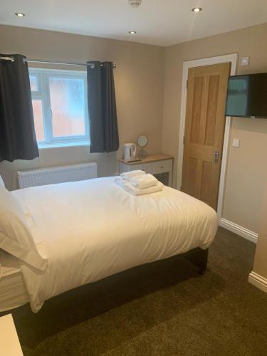 Highfield Coach House Room Type - Economy Double Room