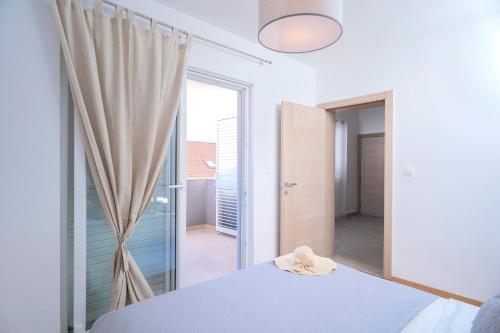 Two-Bedroom Apartment with Terrace image 10