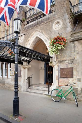 The Randolph Hotel, by Graduate Hotels