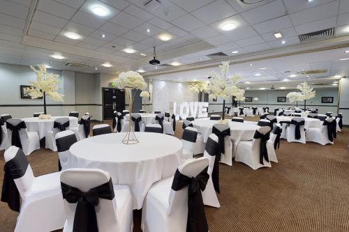 Village Hotel Liverpool - image 3