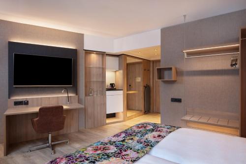 367410694 Holiday Inn - Osnabrück by IHG