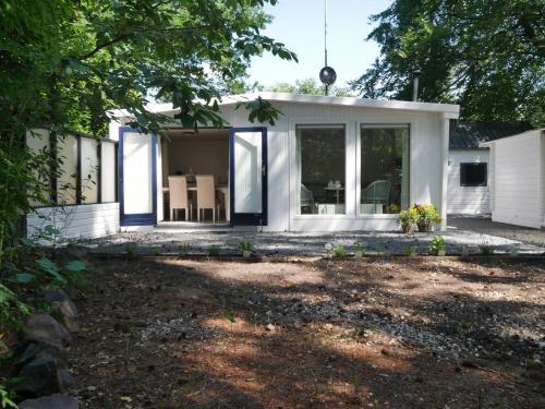  "Dennenhuisje" op bospark IJsselheide Hattemerbroek in Hattemerbroek