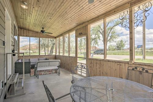 Idyllic Gem: Screened Porch, 1/2 Mi to River! in Lucerne (WY)